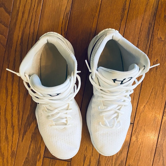 Nike Hyperdunk 2017 Mens SZ 11.5. White/Black. - Picture 5 of 6